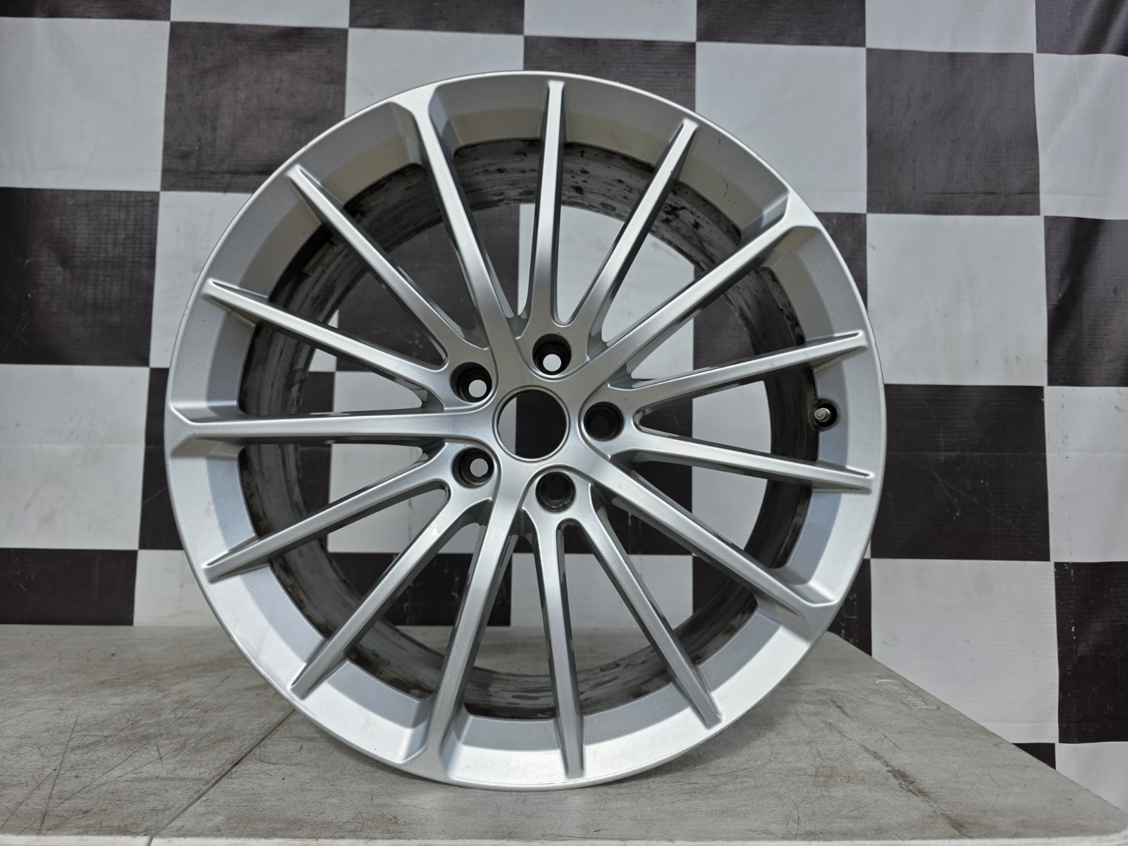 2017 2018 2019 2020 2021 McLaren 570GT 570 Wheel Rim 19x8 Used Oem 13B0953GP