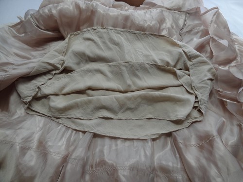 Free People L Gonna Chevelle Oro Metallizzato Ruffle Completa A-Line Elastica Maxi Usato in Ottime Condizioni - Foto 10 di 15