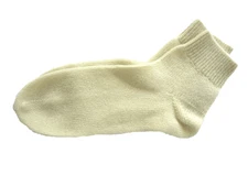 Women 100% pure cashmere for Bed only Ankle Socks in cream white