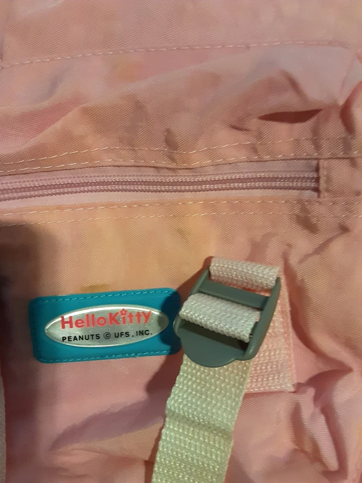 Mochila Bandolera Hello Kitty Foto 3 de 3