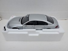 Kyosho BMW Hydrogen 7 1:18 Scale with Box