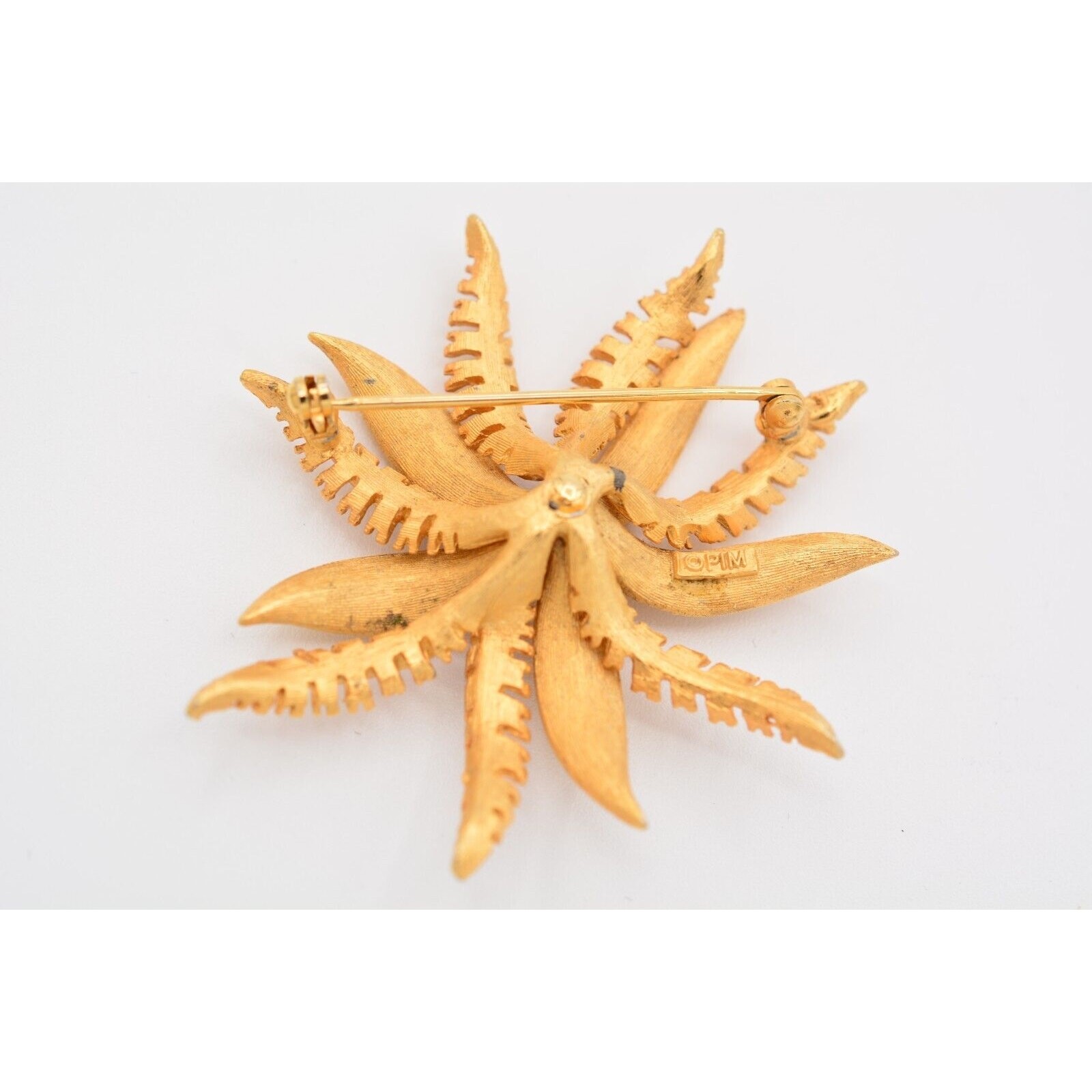 PIM Vintage Flower Pin Brooch Brushed Gold Matte Petals Signed 1980s 80s BinAT