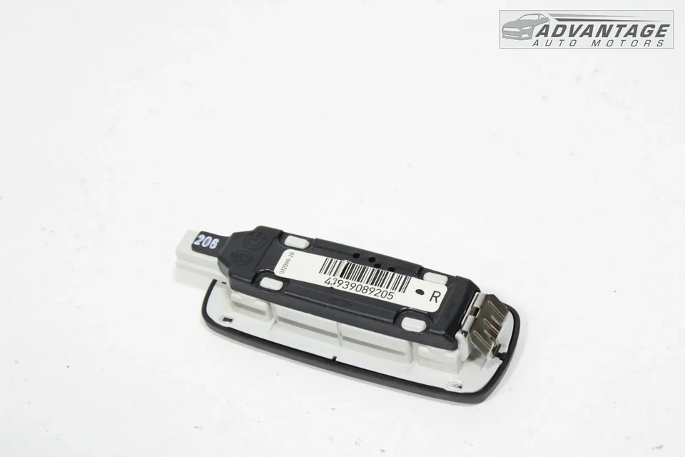 BMW 740I XDRIVE G12 2017-2019 techo trasero derecho luz cúpula de lectura OEM Foto 4 de 4