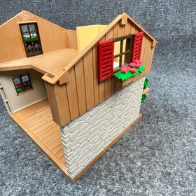 Playmobil 5422 Country Lodge Chalet 2013 Near Complete Figures Animals Retired