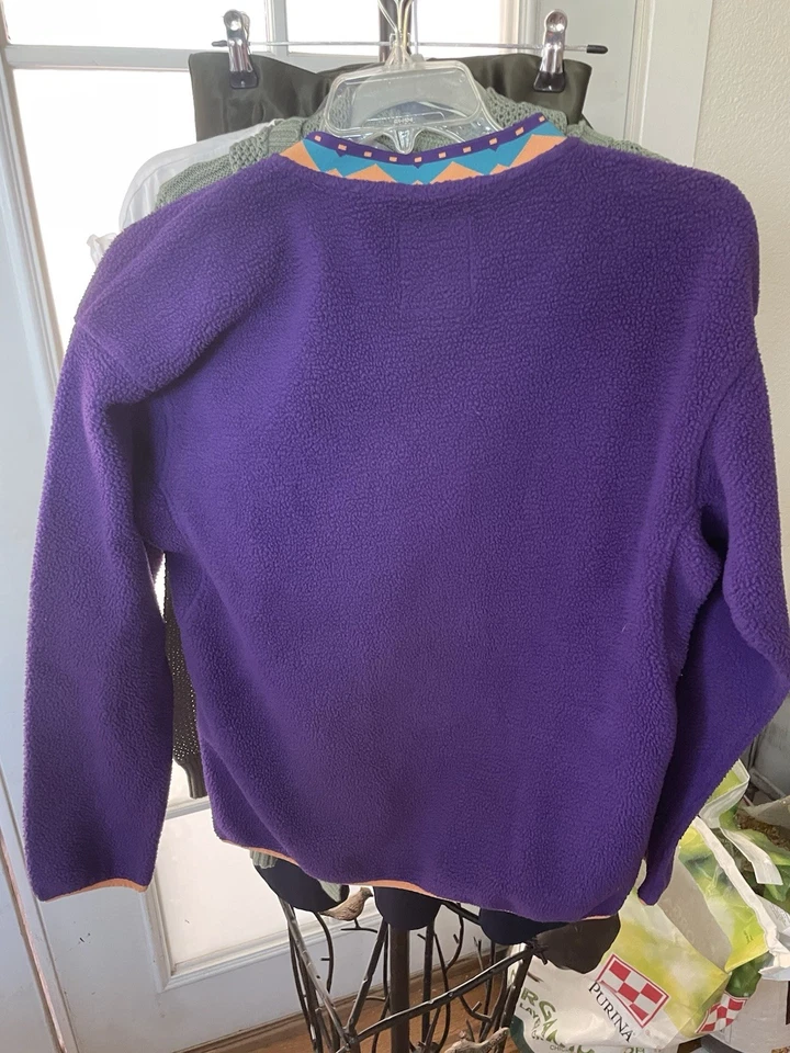 Columbia Vintage Sportswear Co. Portland Oregon. Purple Sweatshirt Sz S/P. - Image 2 of 4