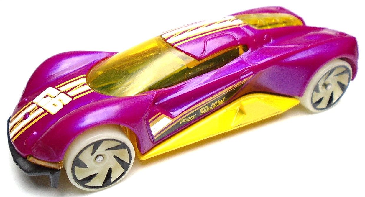 2018 HOT WHEELS GLOW WHEELS CRESCENDO G6 PURPLE 1:64 DIECAST 3" RACE CAR W WHITE