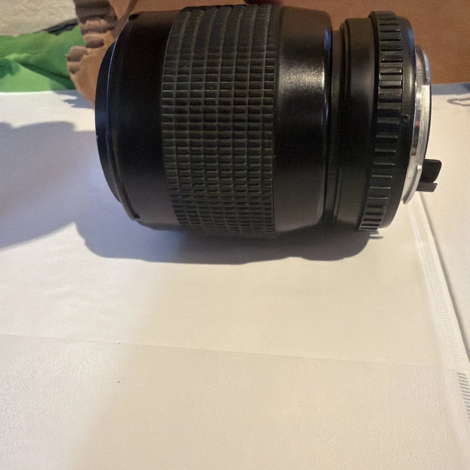 Quantaray AF 70-210mm f/4-5.6 lens for Canon FD damaged frame - Image 3 of 4