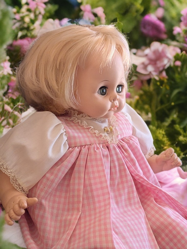 Vtg 1977 Madame Alexander Pussy Cat Baby Doll 18" Original D