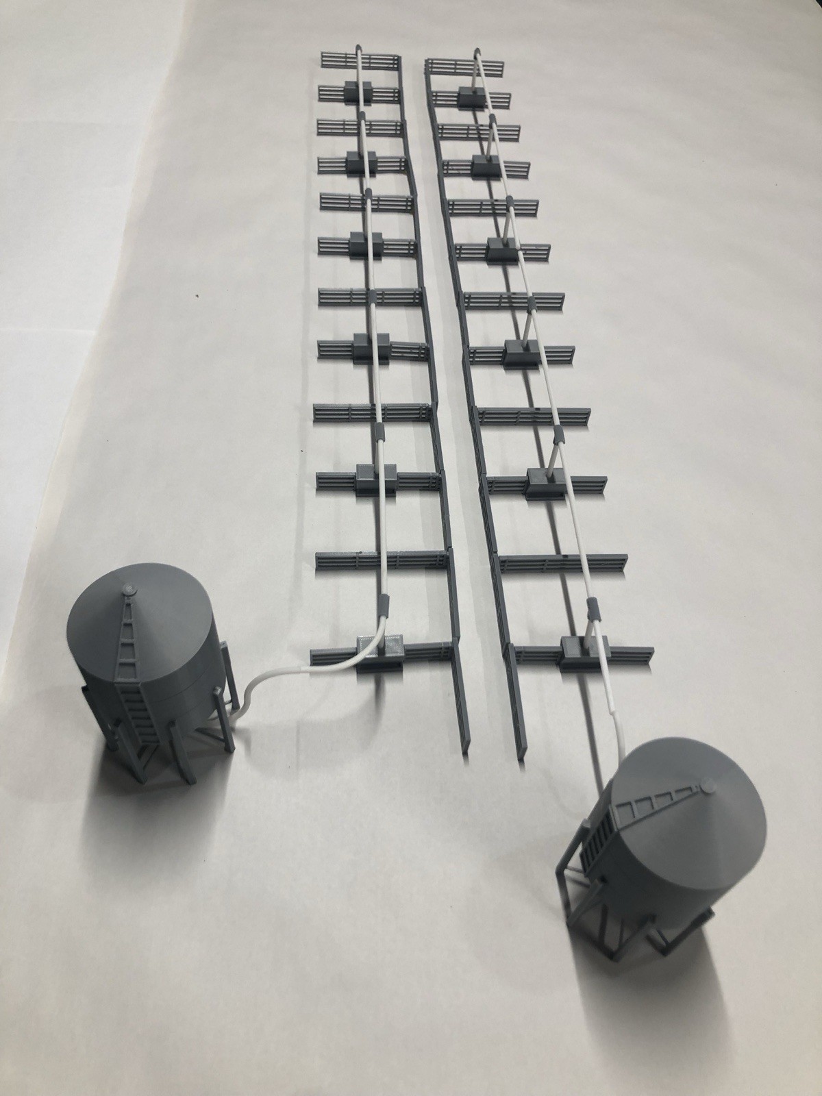 Hog Barn Fence and Feed Kit 40x150 (1/64 Scale) 