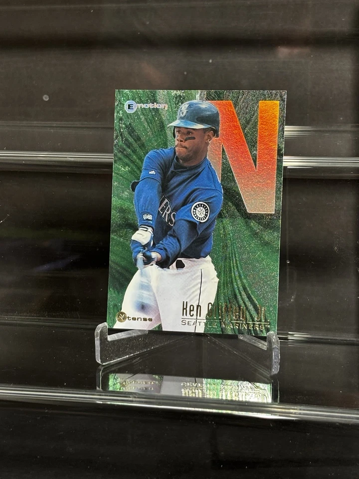 Skybox Emotion Ntense 1995 Ken Griffey Jr. ¡Inserto raro MLB HOF! Seattle Mariners Foto 2 de 4