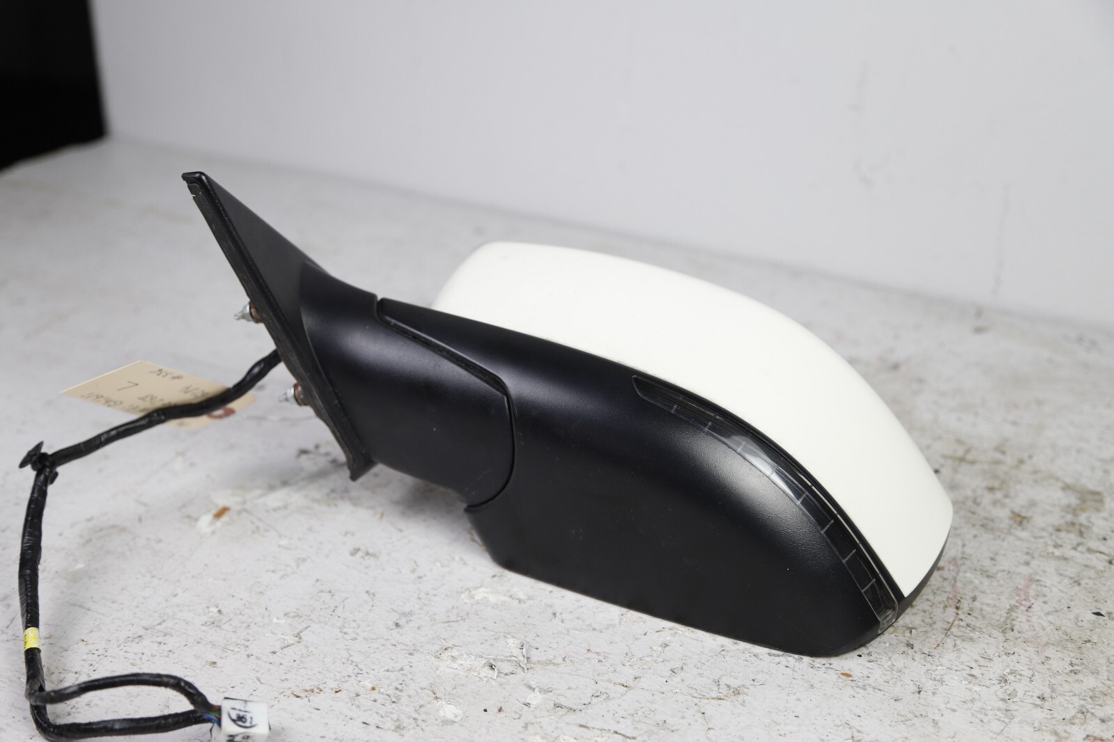 14-17 Maserati Ghibli Left Driver Side Mirror Door Rear View Fold Heated White