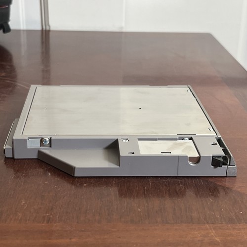 Dell MPF82E Internal Floppy Disk Drive, PN: 0Y6933 - Picture 5 of 8