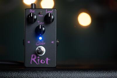 Suhr Riot Distortion pedal - black edition | eBay