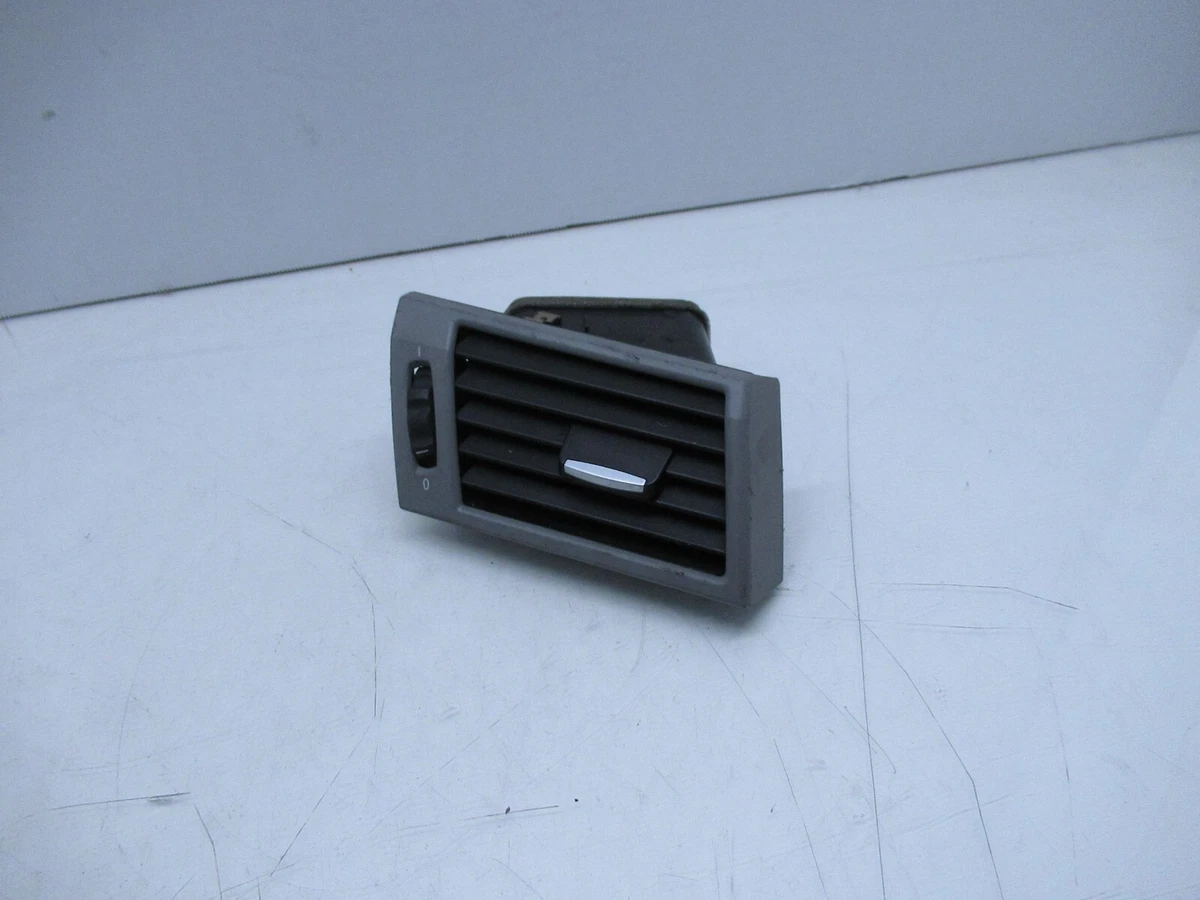 04-10 BMW E83 X3 FRONT RIGHT PASSENGER SIDE AC HEATER AIR VENT OEM 