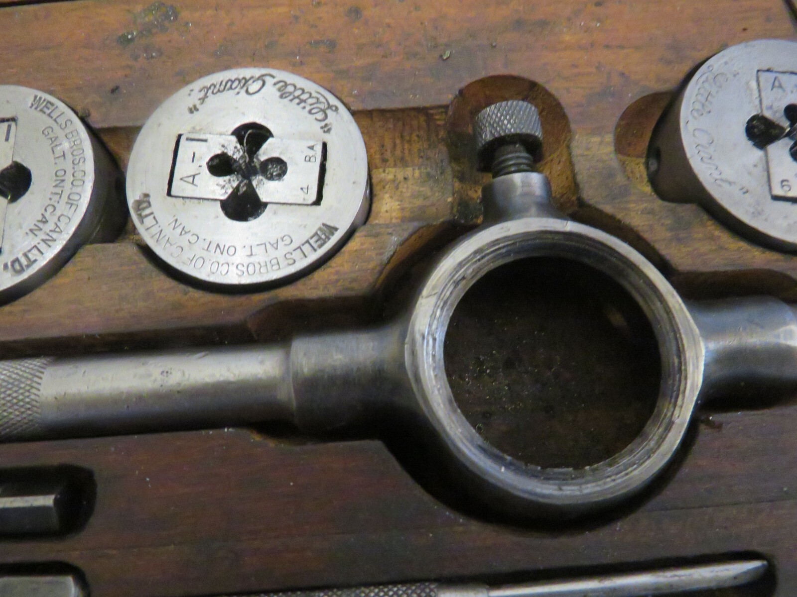 Little Giant BA Tap and Die Set. 0Ba To 8Ba In Case used with free post eBay