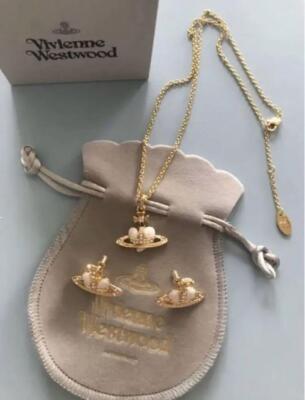 Vivienne Westwood Diamante Heart Necklace Earrings Set White Gold