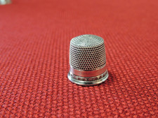Sterling Silver Thimble w/ Row of Mini Ferns Around the Base, Size 12, EX++