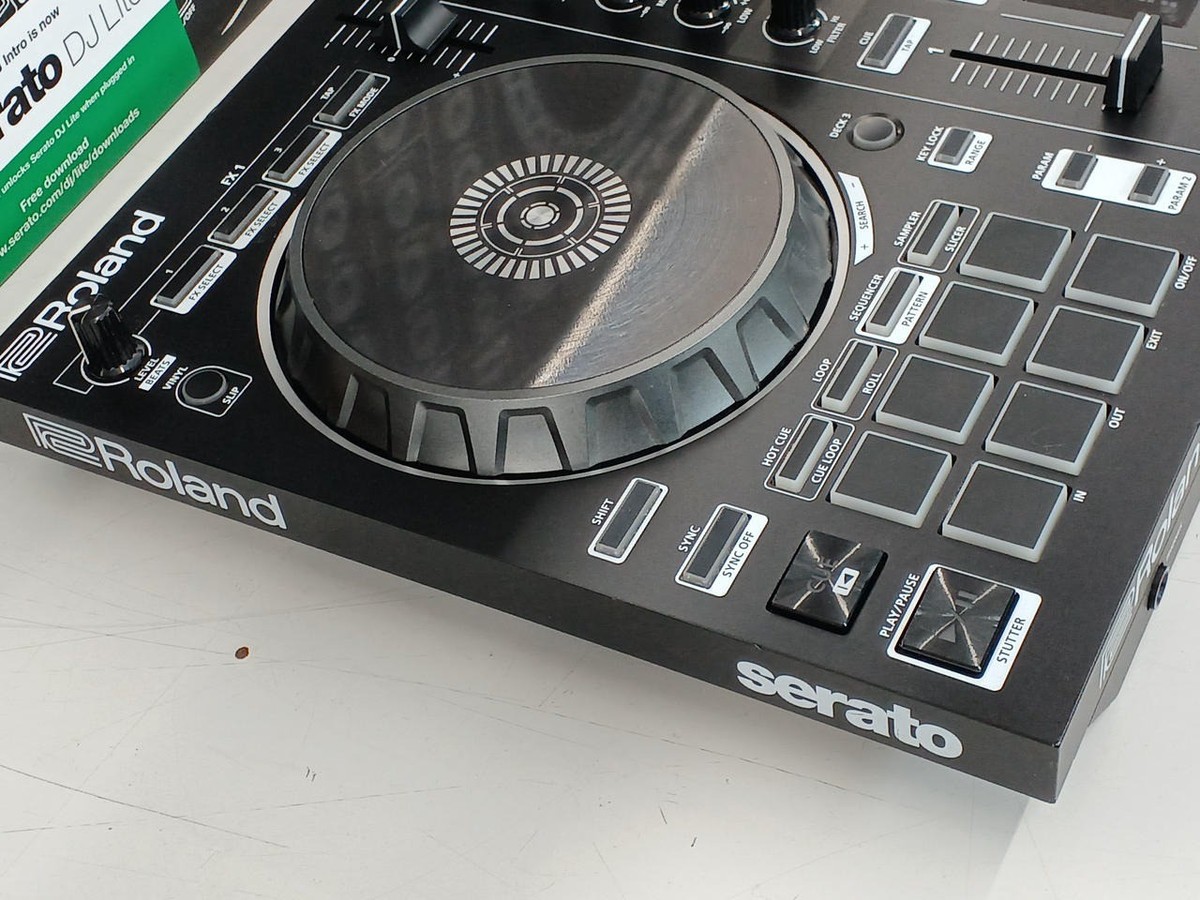 Roland DJ-202 2CH 4-Deck DJ Controller Serato USB Bus Powered