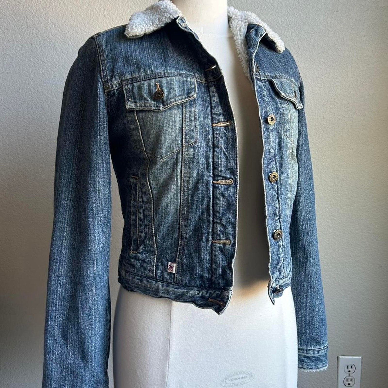 Vintage Washed Denim Jacket with Cozy Faux Sherpa Lining