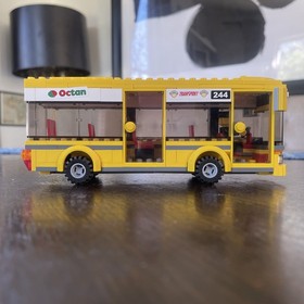 LEGO City #7641: City Corner Bus ONLY | Sold As Featured | Free Shipping!!!