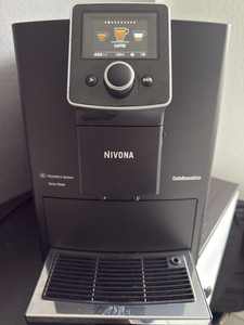 NIVONA CafeRomantica NICR 820 15-Bar Kaffeevollautomat - Schwarz