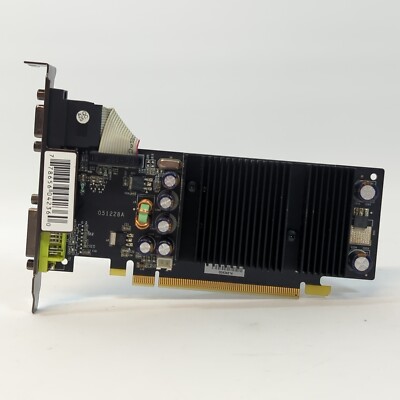 XFX NVIDIA GeForce 7300 LE 256MB Silent PCI-E Retro Gaming Grafikkarte DVI VGA