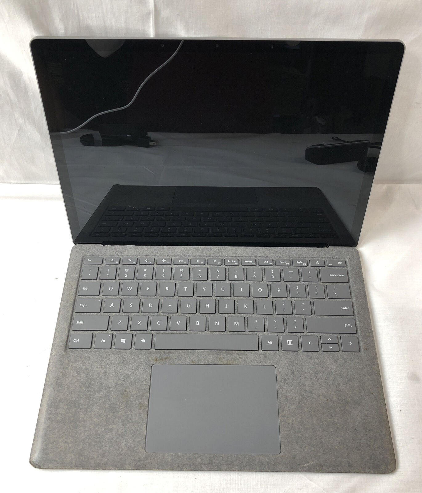 READ - Microsoft Surface Laptop 3 13.5