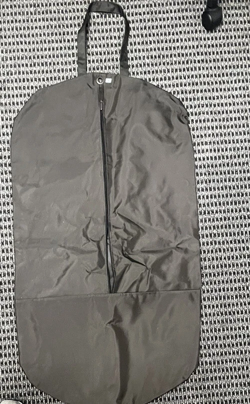 Borsa per indumento in nylon BOTTEGA VENETA ""A"" cappotto abito 43""LX 23""W marrone resistente