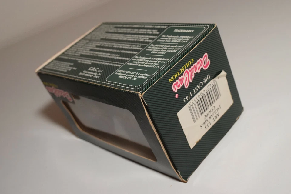 A2 1:43 DETTAGLIO AUTO DETAILCARS 133 JAGUAR XJR-S COUPE MAROON MIB - Immagine 4 di 4