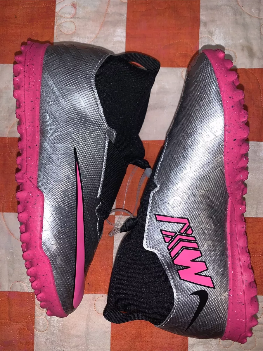Mercurial turf 2025 shoes pink