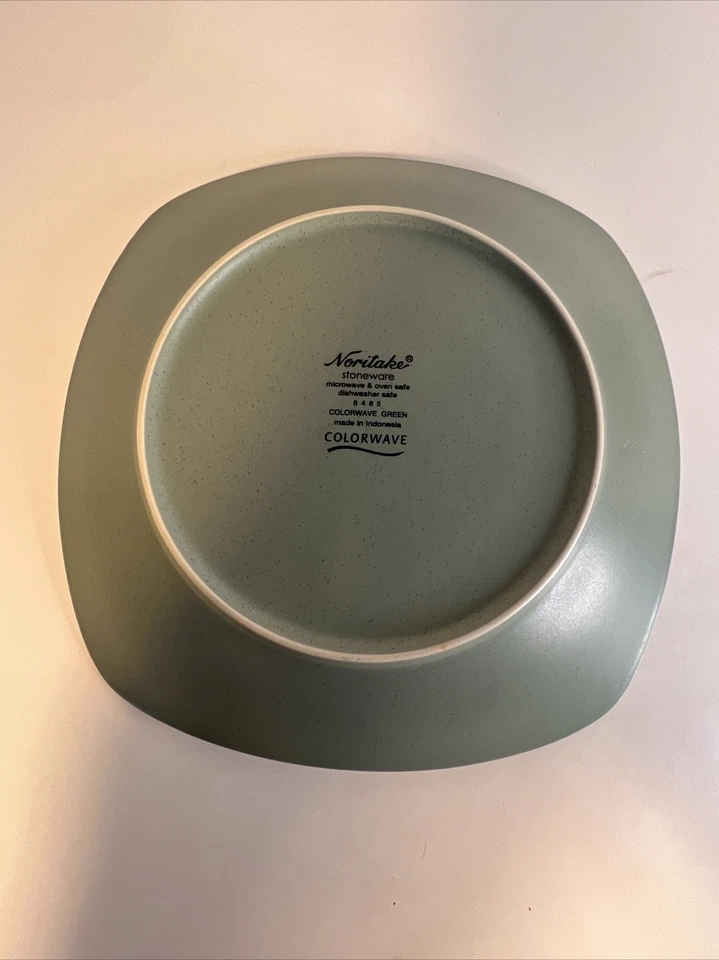Noritake Colorwave Stoneware Green Salad Plates (Set of 2) Square  8 1/2" A5 - Image 4 of 4
