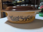 Vintage Mid-Century Pyrex 1.5 Qt 043 Old Orchard Harvest Casserole w/Brown Lid