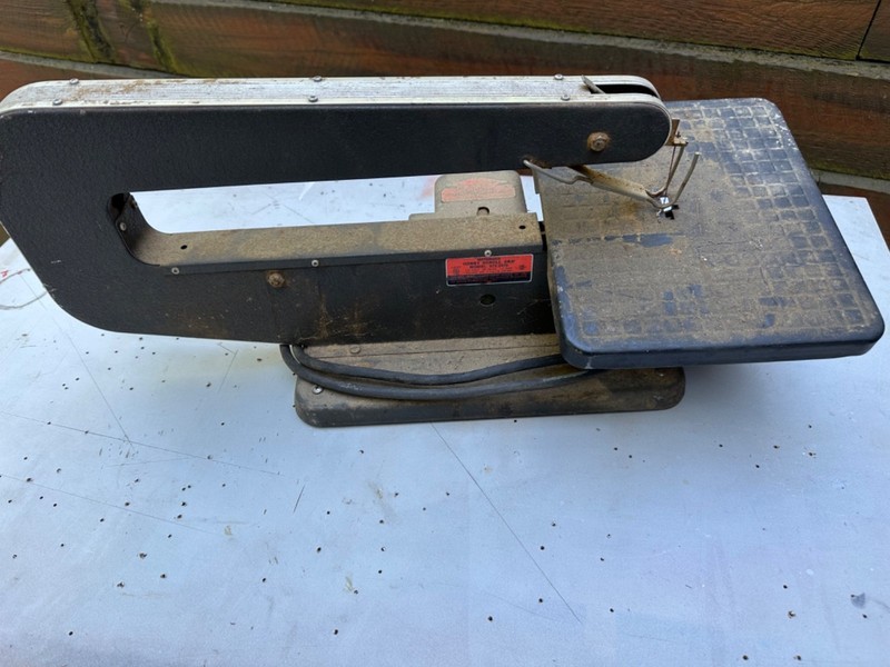 Vintage Sears Craftsman Scroll Saw 572.2470 Used, in working condition