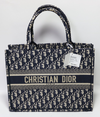 CHRISTIAN DIOR トートバッグ ネイビー/ベージュ CHRISTIAN DIOR BOOK TOTE OBLIQUE SMALL NAVY BEIGE BAG W/ DUST BAG
