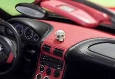#056 1:18 TOTENKOPF / SCHÄDEL für Tuning Diorama ZUBEHÖR