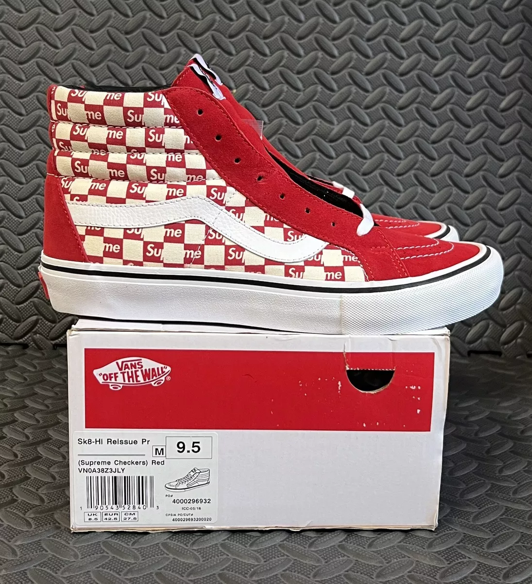 Size 9.5US- Vans x Supreme Sk8-Hi Reissue Red Checkerboard