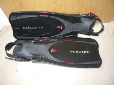 Tusa Platina Top Flosse GR. ML wenig benutzt