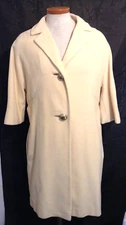 CONNOISSEUR 100% IVORY CASHMERE COAT TAILORED BY LA VIGNA, SZ L-XL