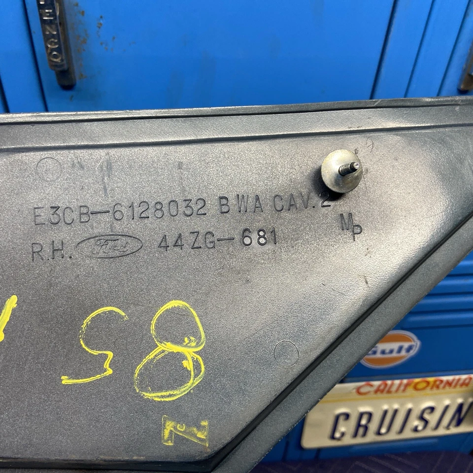 79-86 MERCURY CAPRI RS FOXBODY VENTANA TRASERA PANEL VELA INSERCIÓN LADO PASAJERO Foto 3 de 4