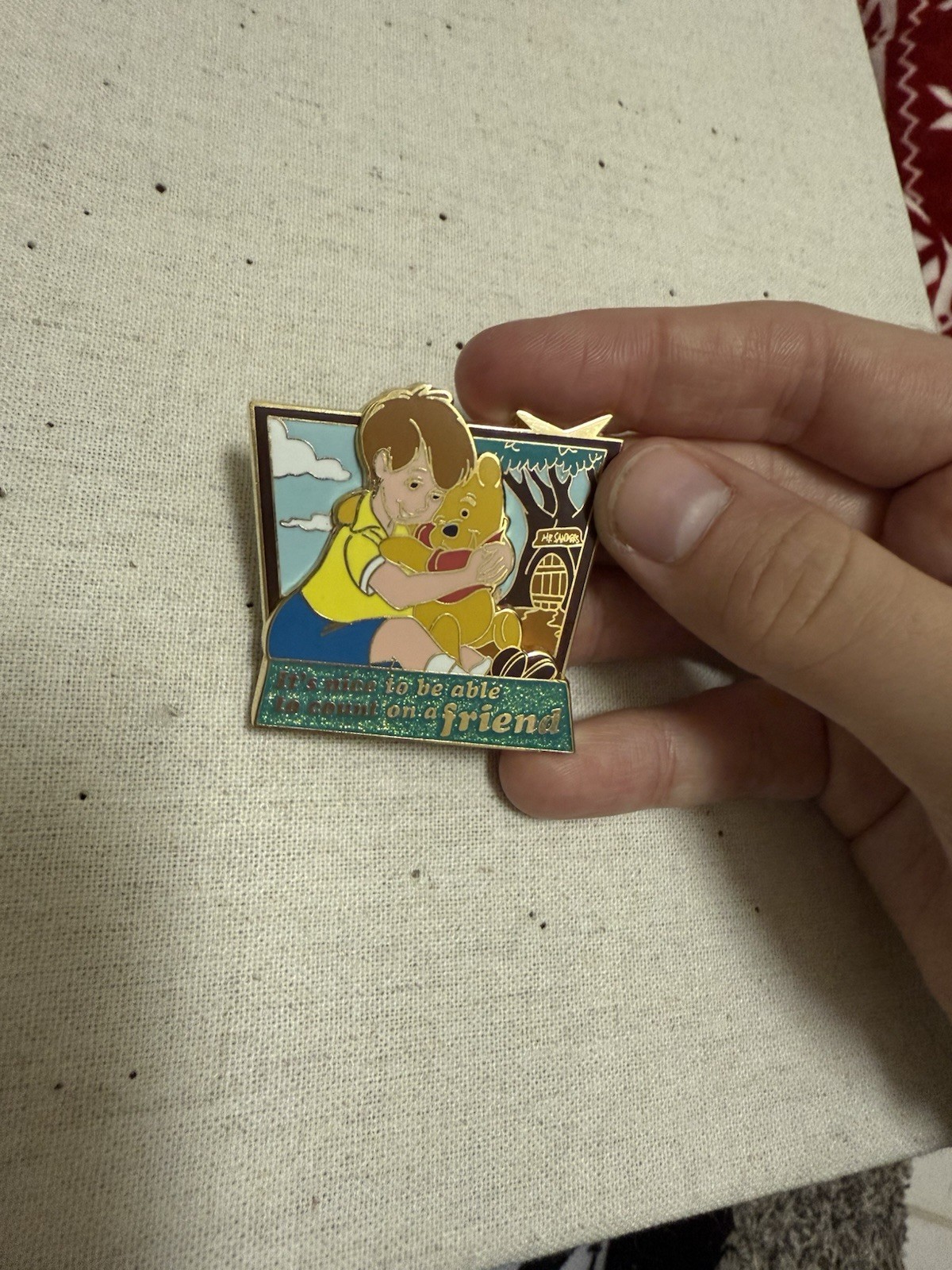 Christopher Robin Le 200 It’s Nice To Be Able To Count On A Friend Pin