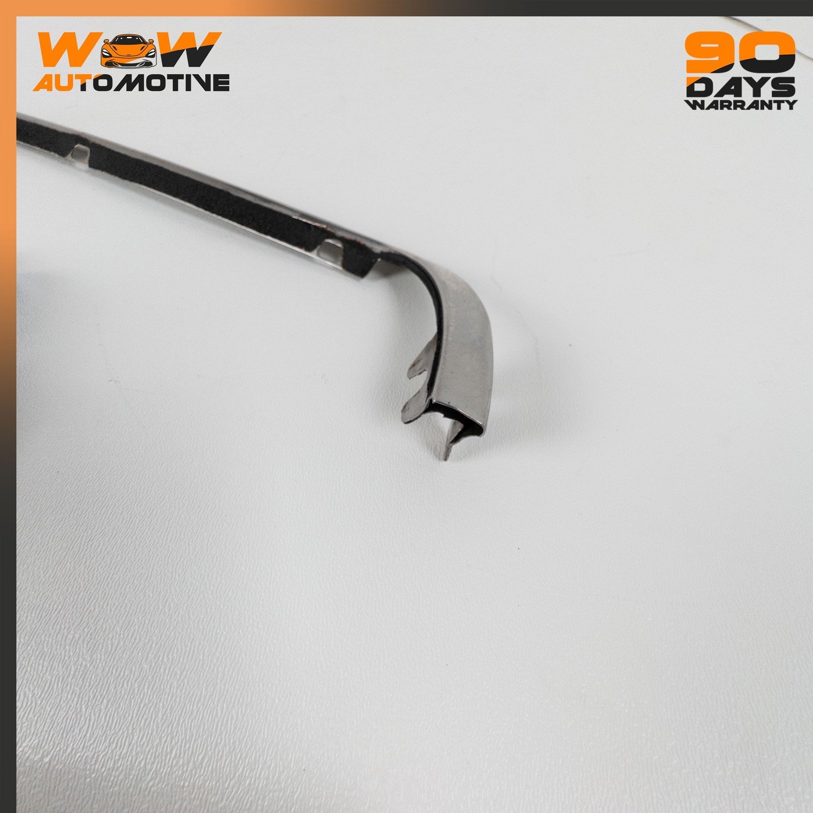 07-17 BENTLEY CONTINENTAL GTC CONVERTIBLE FRONT RIGHT WINDSHIELD MOLDING TRIM OE