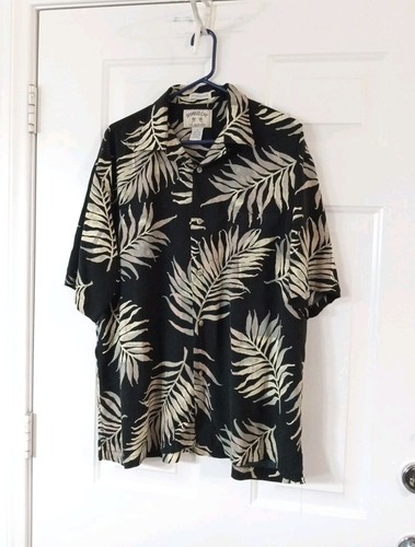 Bamboo Cay Fine Resortwear Men's Large Black Button Up Short Sleeve Floral Rayon