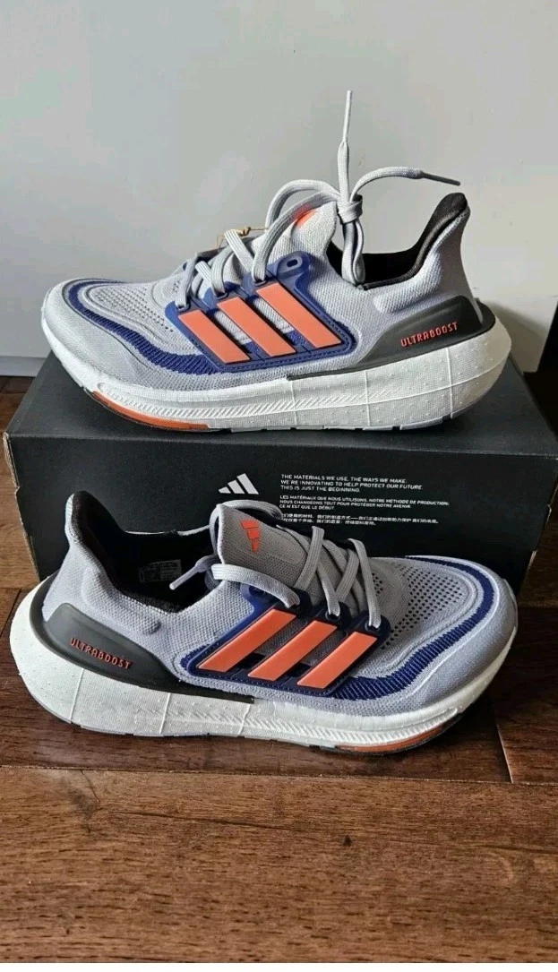 Adidas Ultraboost bianco chiaro rosso solare blu UK 7 (IE3332) nuove con scatola prezzo consigliato 170