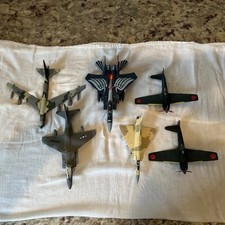 Lot of 6 Vintage Metal Airplanes Planes diecast metal