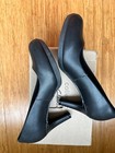 New In box Clarks Women's Adriel Viola Dress Pump Sz 9 Black Leather Ortholite — photo 4