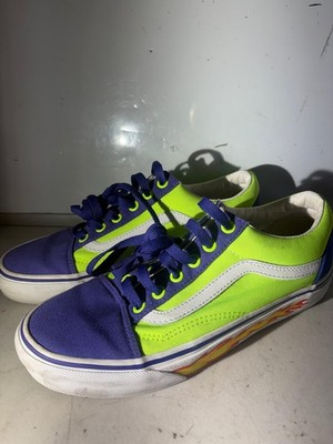 Vans Brite neon green With flame design on the midsole size 6 men's 7.5 Women's 