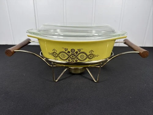 PYREX 043 Vintage Golden Wreath 1 1/2 Qt Casserole Dish w/ Lid and Cradle USA