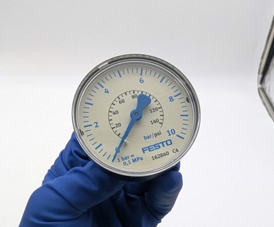 Festo MA-63-10-1/4-EN Pressure Gauge 0-140 PSI 2-1/2'' Face G1/4 Rear Connector