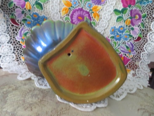 Bandeja de plato de arte antiguo ZSOLNAY DAMA EN la fuente de agua EOSIN verde porcelana - Imagen 6 de 6