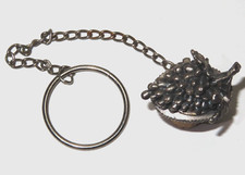 Vintage Pewter Grapes Wine Bottle Stopper Wire Chain 2.25&rdquo; Art Deco